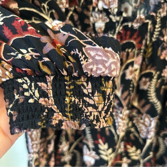 Free People Pretty and Free Black Floral Print Romper Cut Out Back Long Sleeve M - Picture 6 of 10